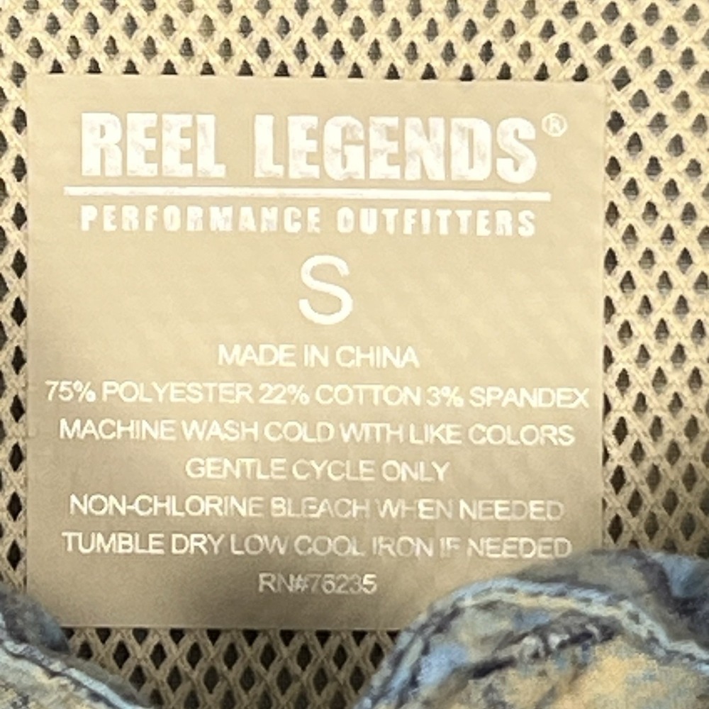 Reel Legends Performance Outfitters Men's Small L/S Blue/Green Camo Shirt - Picture 3 of 12